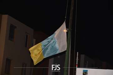 La Garita marca el inicio de sus fiestas con el izado de la bandera canaria, el pregón y el reconocimiento a Pedro Monzón Pulido/Francisco Javier Santana.